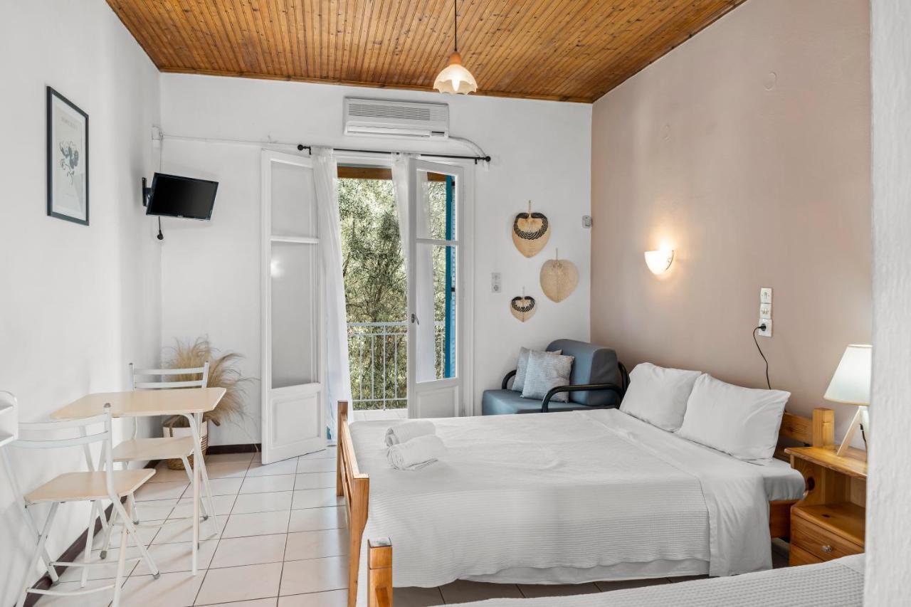 Oceanis Rooms Μικρός Γιαλός Εξωτερικό φωτογραφία